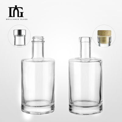 OEM/ODM Acceptabele glazen fles voor gedistilleerde dranken 500 ml 750 ml rum vodka whisky gin fles