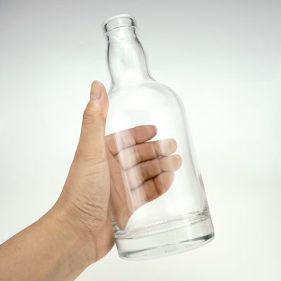 Gepersonaliseerde logo vorm sluiting 750 ml lege unieke glazen fles voor drank met dop