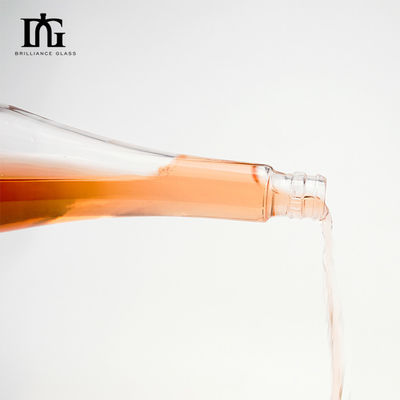 550 ml glazen fles voor Whisky Brandy Vodka OEM/ODM Acceptabel en graverend oppervlak