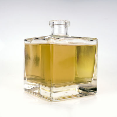 Gravering Custom 750ml Vierkante Glasfles voor Fruit Wine Whiskey Vodka Brandy Rum Gin