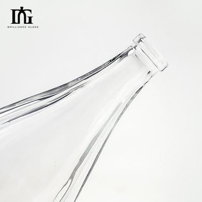 Graverende oppervlakte Handeling Leeg Soda Drink Juice Glasfles voor eind Mineraalwater