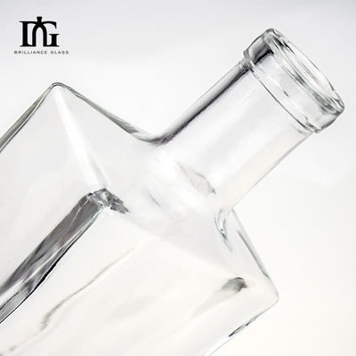 Aanvaardbaar OEM/ODM 700 ml vierkantvormige glazen fles voor Whisky Gin Vodka Spirit Choice
