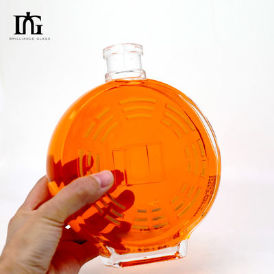 Glaskraag materiaal Custom Moon Shape 700 ml Rumfles voor drankjes en dranken