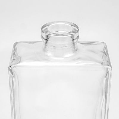 Persoonlijke verpakking Volledig glas Leeg 500 ml parfumfles met gravure en schilderwerk