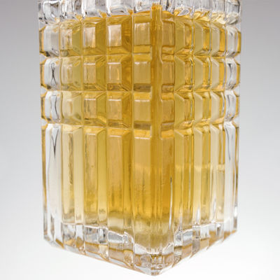 OEM/ODM Acceptabele vierkant 500 ml milieuvriendelijke glazen fles voor whisky en schoonheid