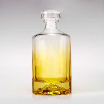 Duidelijk leeg glas Valcano bodem Vodka Gin Rum Tequila Whisky Brandy Spirit Fles 500 ml 750 ml