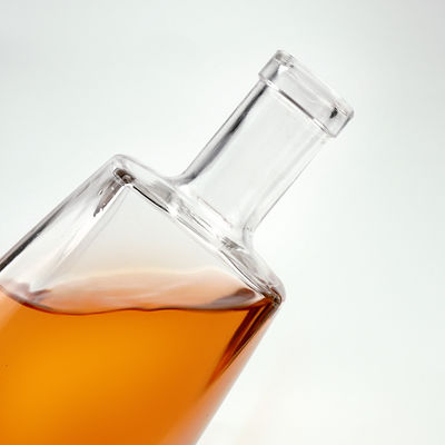 700 ml glazen fles voor wodka gin en wijn lichaam materiaal glas logo aanvaardbaar