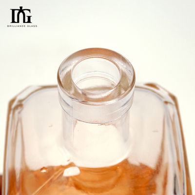 Hoofdmateriaal Glas 500 ml 750 ml Vierkant lege wijnfles voor Whisky Vodka Rum
