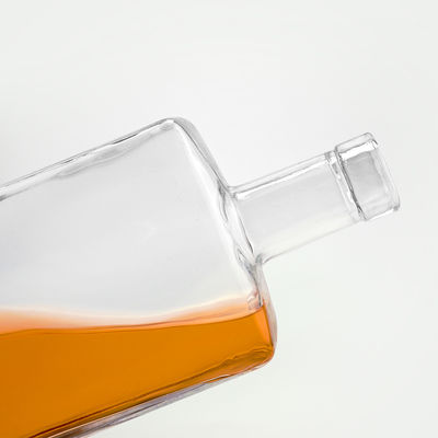 Geëgraveerde elektroplateerde glazen fles voor aangepast logo en verpakking 700 ml 750 ml wodka