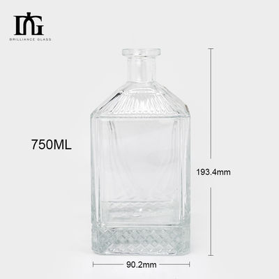 Custom Embossed Logo 750 ml glazen fles voor alcoholische dranken Helder vierkant