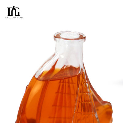 Custom Luxury 500ml Ahornblad Glasfles voor Wijn Whiskey Gin Dranken