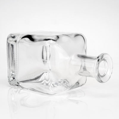Op maat gemaakte vierkante glasflessen voor whisky 5CL 500ML 750ML Frosted Vial Basismateriaal glas