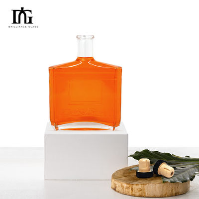 Persoonlijke Gin Whisky Spirit Vodka Brandy Fles met kurk sluiting en 750 ml capaciteit