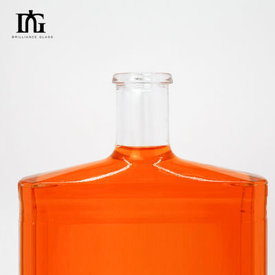 Persoonlijke Gin Whisky Spirit Vodka Brandy Fles met kurk sluiting en 750 ml capaciteit