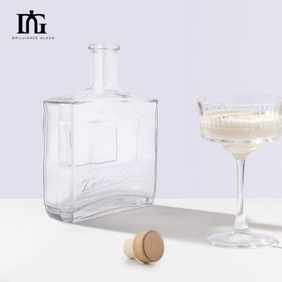 Persoonlijke Gin Whisky Spirit Vodka Brandy Fles met kurk sluiting en 750 ml capaciteit