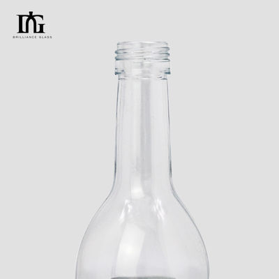 Vrije steekproef aanvaardbaar OEM/ODM 750 ml glazen wijnfles met ontwerp en kurkstop