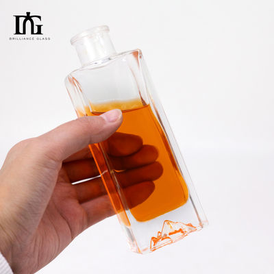 250 ml/350 ml/500 ml/550 ml/650 ml/700 ml/750 ml glazen fles Cork afdichting voor Vodka Rum Brandy