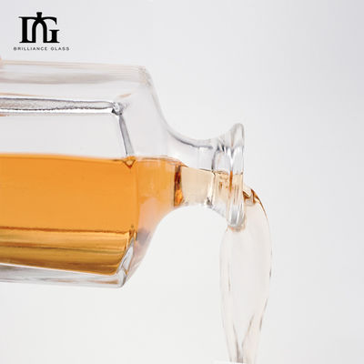 500 ml/700 ml/750 ml/1000 ml glazen whiskyfles met vierkant ontwerp