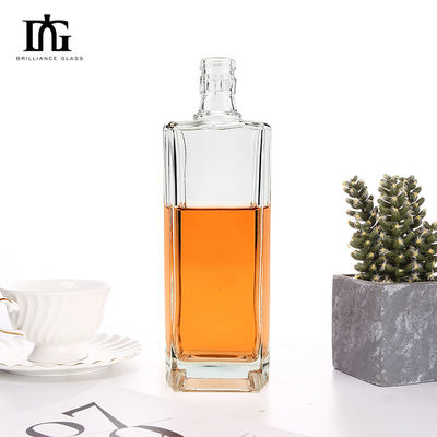 500 ml vierkant helder lege brandy whisky glasfles met aanvaardbare OEM / ODM