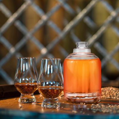 Gekleurde glazen fles voor wodka tequila rum whisky drank maat 200 ml 500 ml 700 ml 750 ml