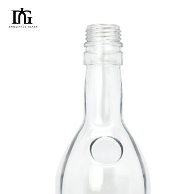 Matte zwarte glasflessen voor gedistilleerde dranken 500 ml capaciteit en aanvaardbaar aangepast logo