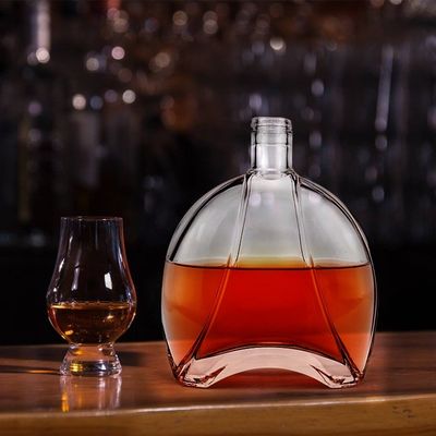 Leeg glasfles voor gedistilleerde dranken 700 ml
