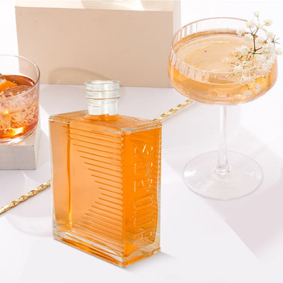 500 ml Modern Decal Crafts Gin fles Glas voor drankjes en dranken OEM/ODM Acceptabel