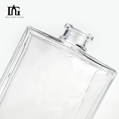 OEM/ODM Acceptabel 500 ml glazen whiskyfles met deksel