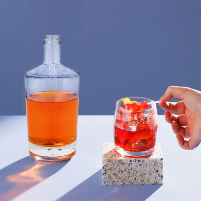 700 ml op maat gemaakte glazen fles voor whisky Bourbon Gin Liquor Basismateriaal Glas