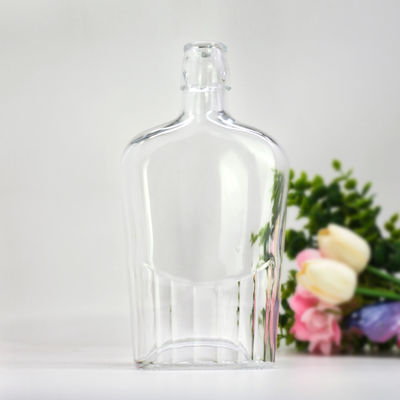 750 ml/1000 ml glazen fles voor gedistilleerde dranken Whisky Rum Gin Tequila Brandy Gravureerde kurkstop
