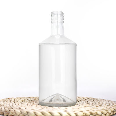 Doorzichtige glazen fles voor gedistilleerde dranken Afdichting CORK OEM/ODM Acceptabel 700 ml
