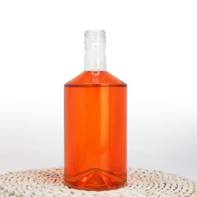 Doorzichtige glazen fles voor gedistilleerde dranken Afdichting CORK OEM/ODM Acceptabel 700 ml
