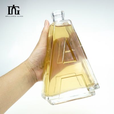 Lichaamsmateriaal Glas Uniek Custom A-vorm Duidelijk Glas Spirituous Drink Fles 500ml 700ml
