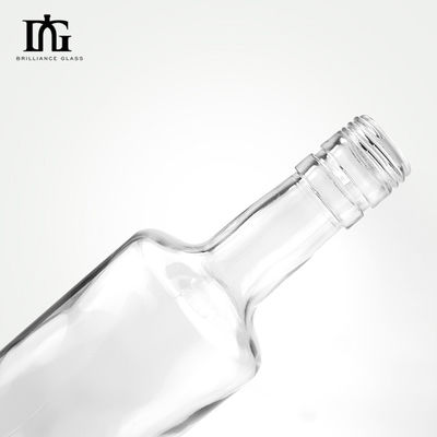 Leeg, helder, rond 750 ml glazen fles voor wodka, drank, tequila, mezcal