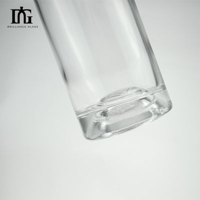 Op maat gemaakte gespleten compartimenten Glasfles voor Whiskey Rum Tequila Vodka Gin Brandy 200ml 300ml 500ml 700ml
